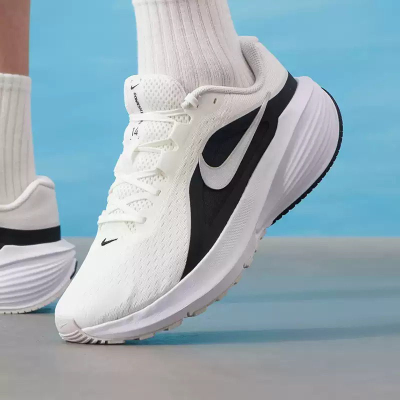 Мужские беговые кроссовки NIKE – обзор и цена Lightweight Road Running Shoes